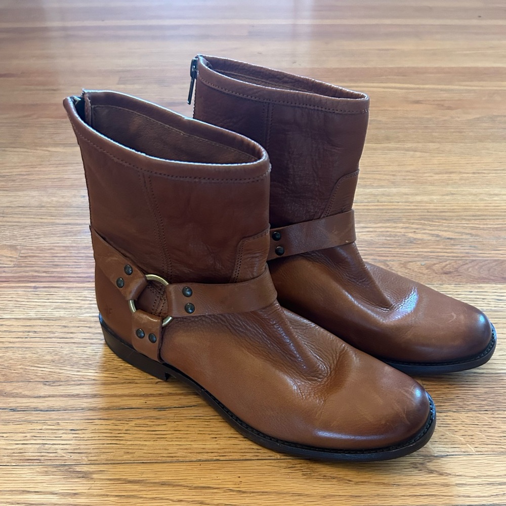 Frye Veronica Harness Short Leather Boot size 9